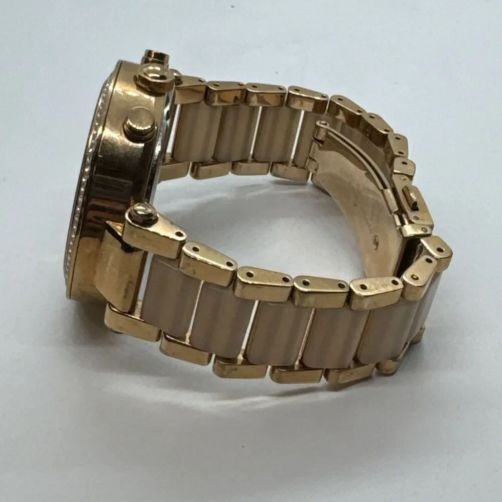 Michael Kors Parker MK5896 Women Rose Gold Analog Dial Quartz Wrist Watch JNA390